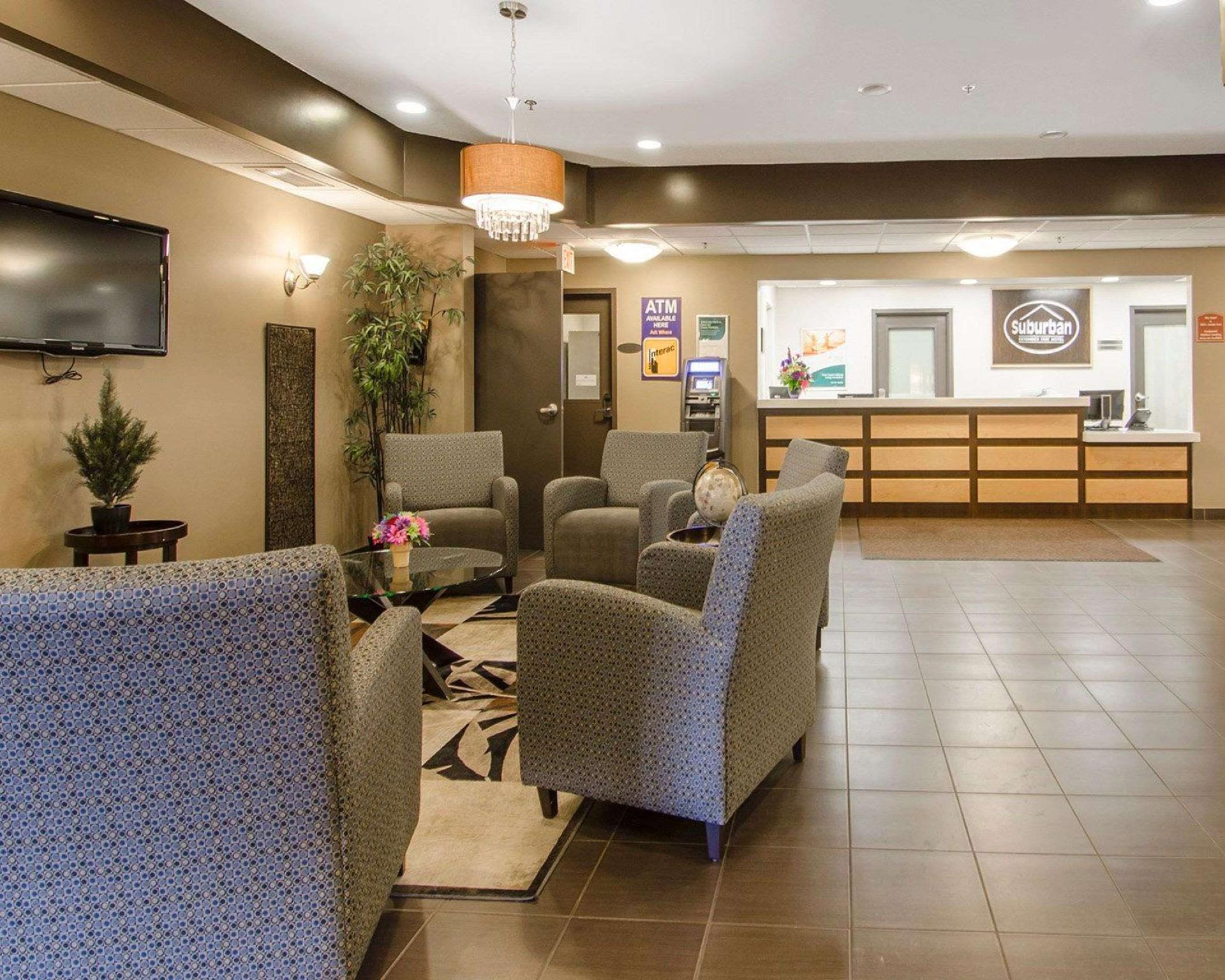 Quality Inn & Suites Estevan Buitenkant foto