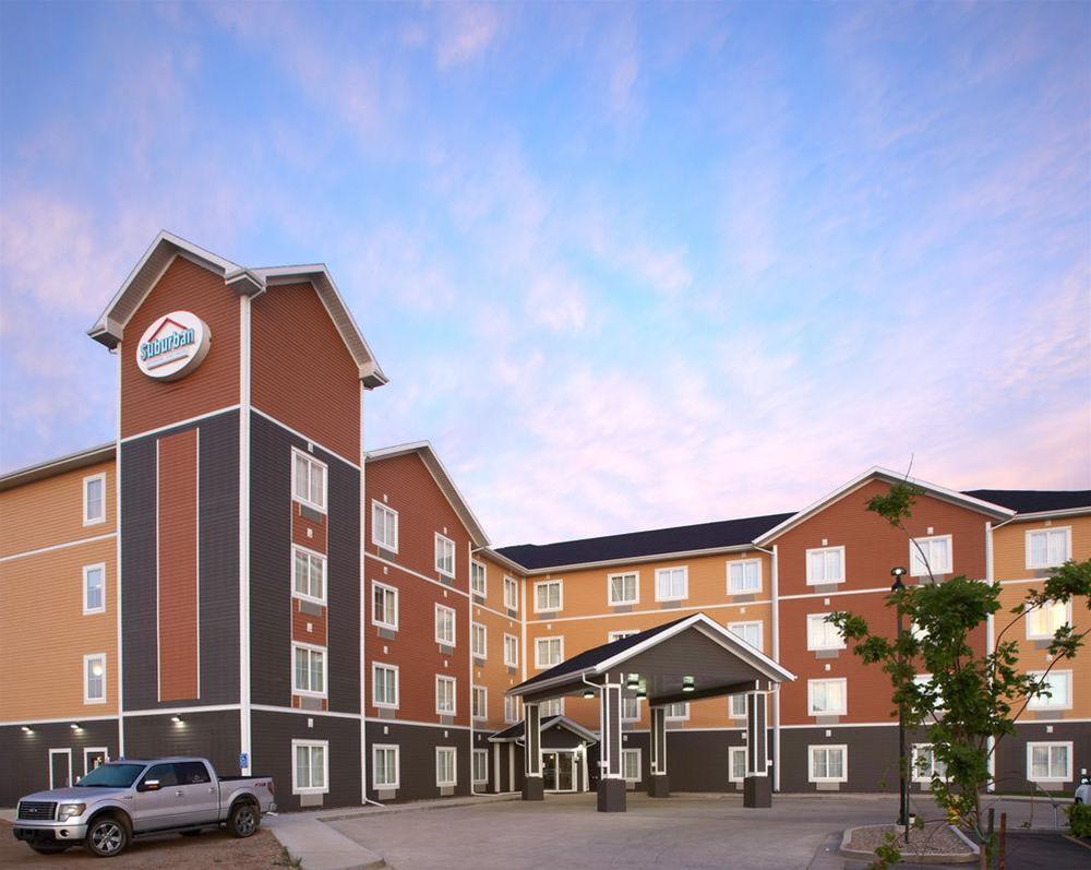 Quality Inn & Suites Estevan Buitenkant foto
